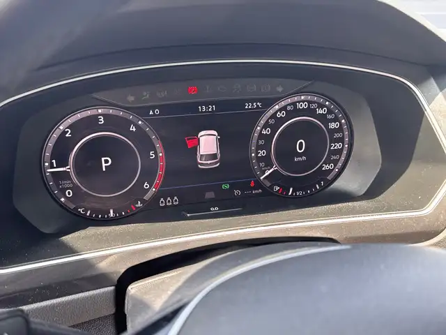 Volkswagen Tiguan view 15