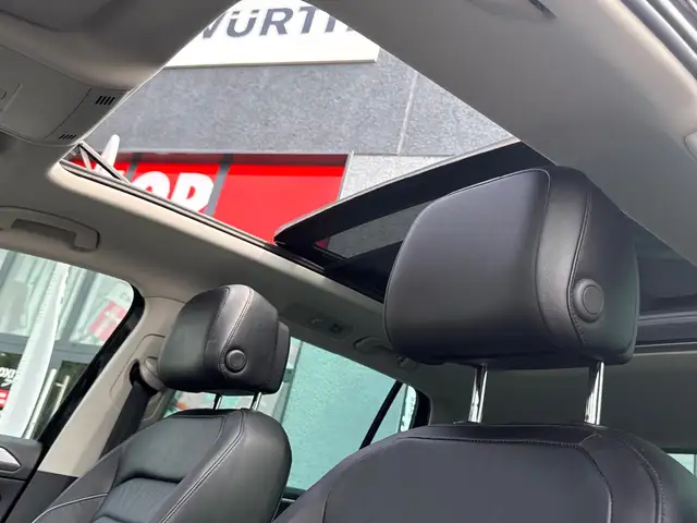Volkswagen Tiguan view 11
