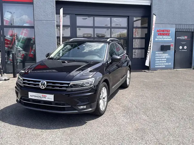Volkswagen Tiguan view 3