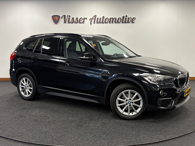BMW X1 SDrive18i High Executive — photo 6