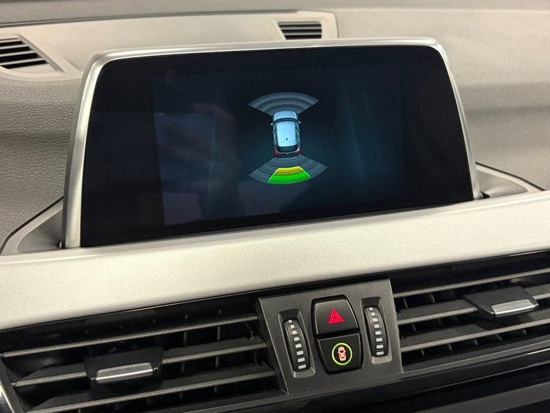 BMW X1 SDrive18i High Executive — photo 19