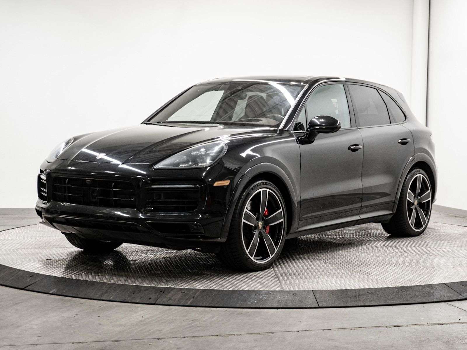 2022 Porsche Cayenne | All Service Done @ Porsche, 2nd Set Of Wheels