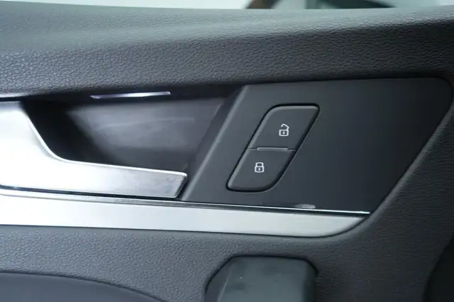 Audi Q5 view 28