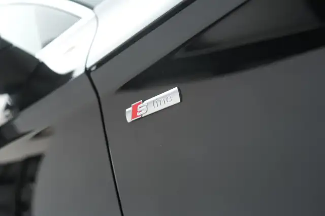 Audi Q5 view 13