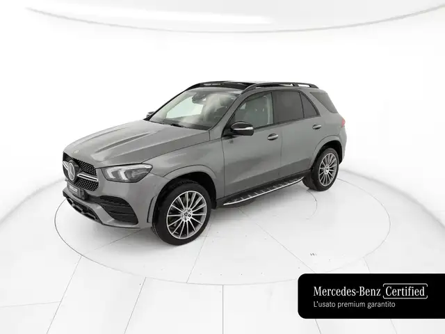 Mercedes-Benz GLE view 2