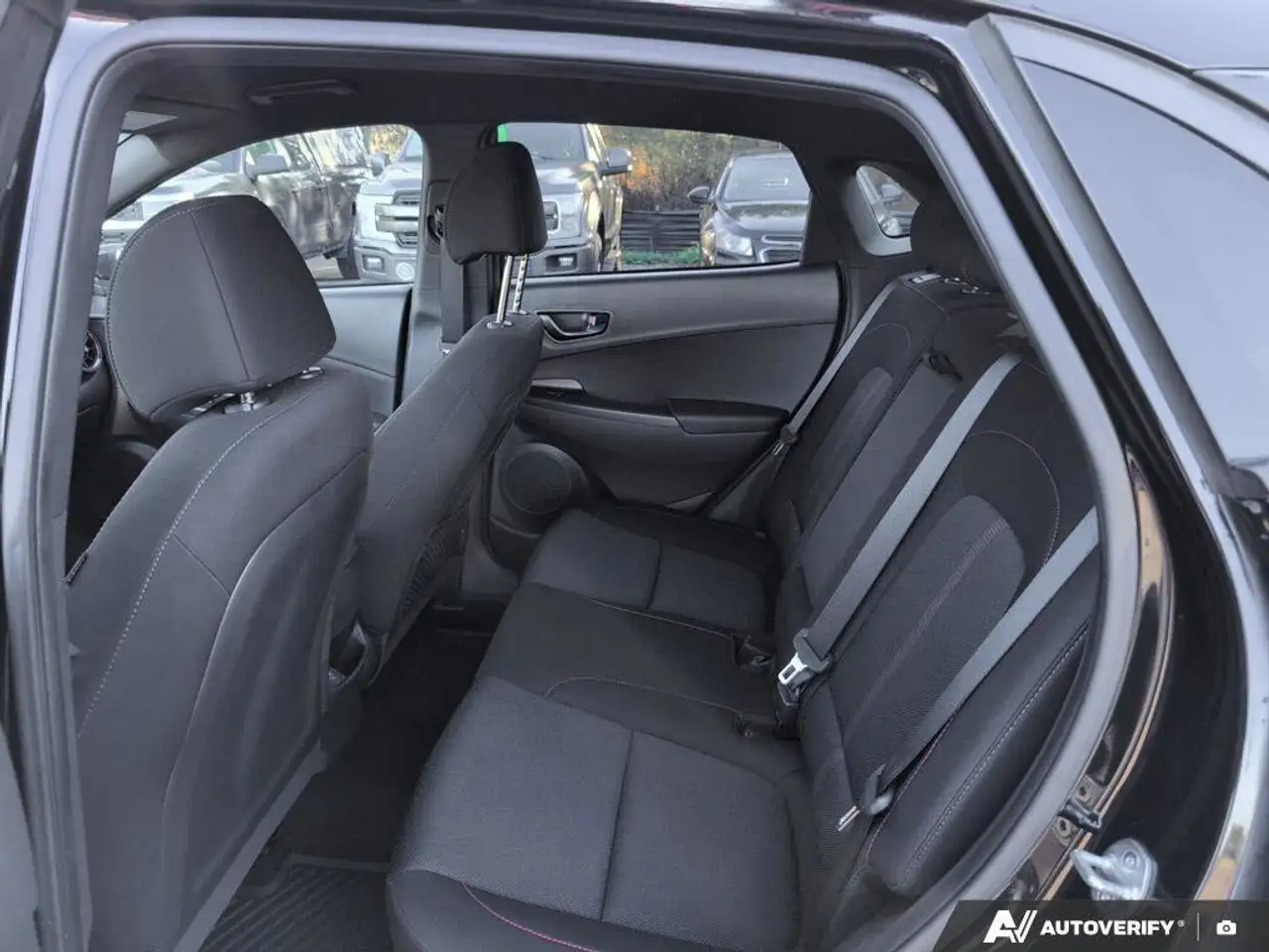 Hyundai KONA снимка Hyundai KONA