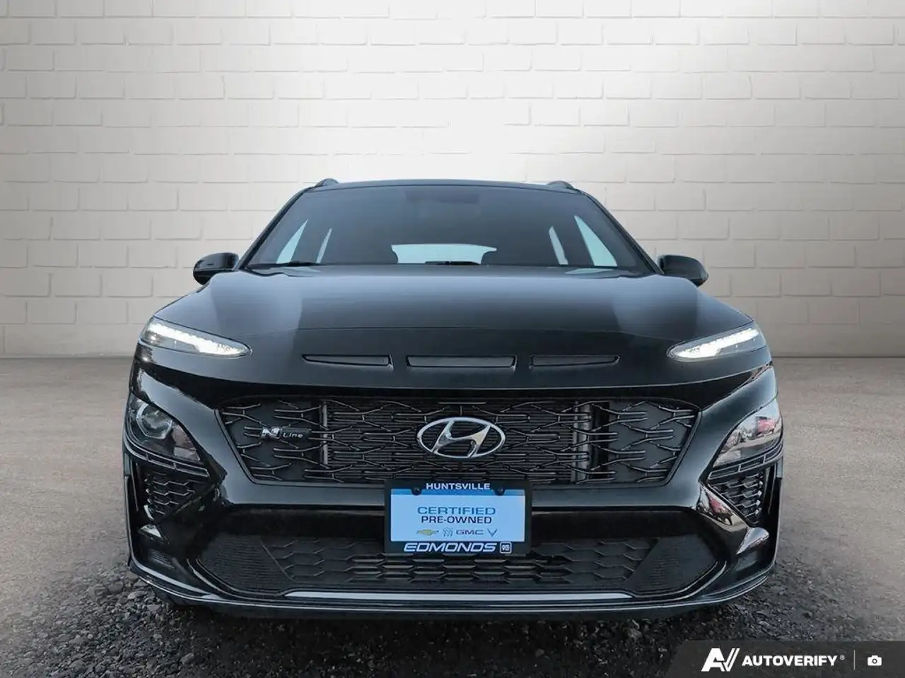 Hyundai KONA снимка Hyundai KONA