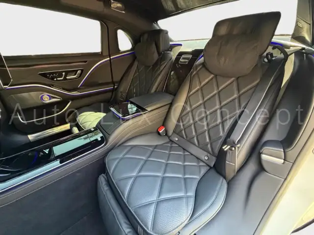 Mercedes-Benz S Class view 8