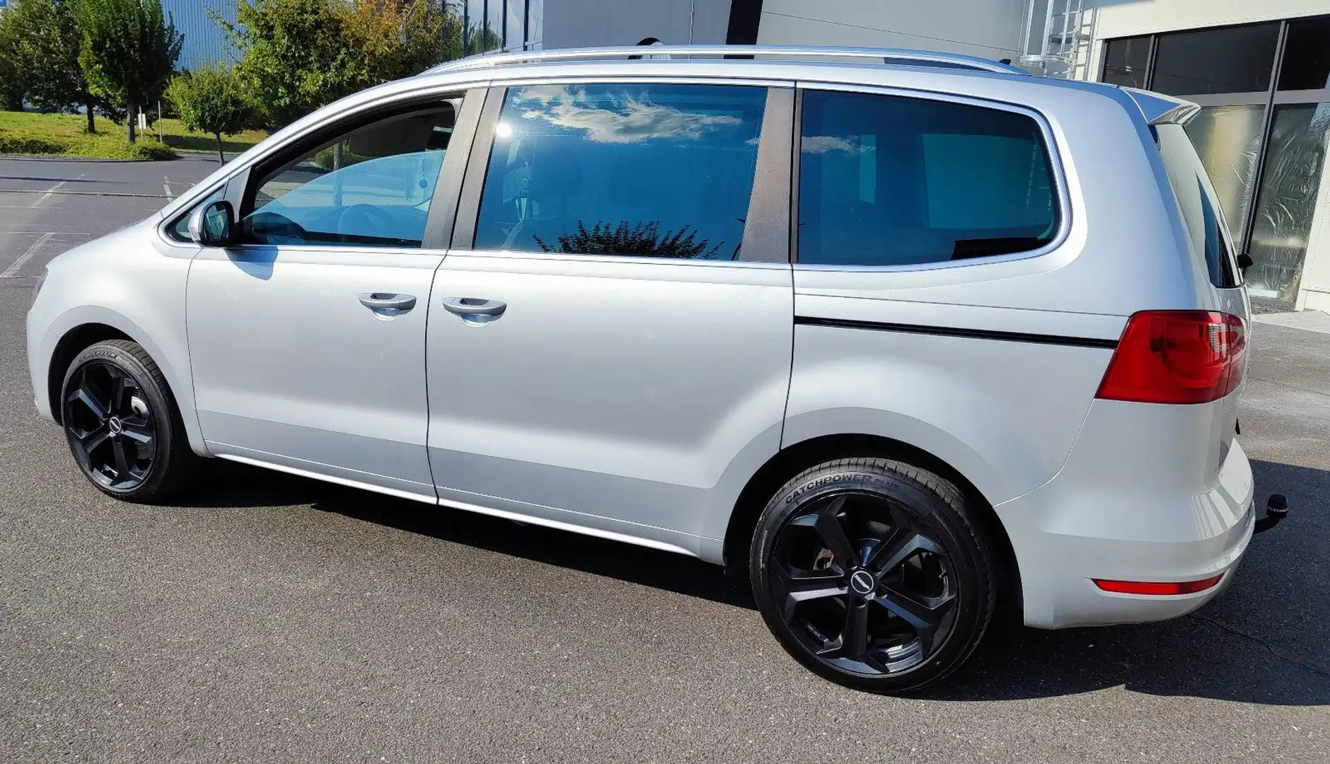 SEAT Alhambra Style 2.0 TDI DSG* 7.Sitzer* Navi* AHK* Silber - 2