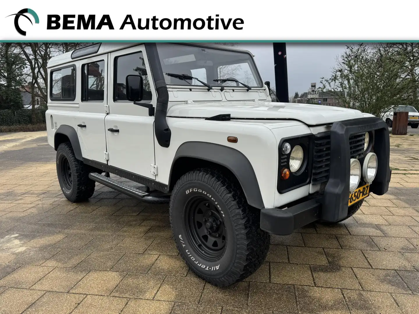 Land Rover Defender 2.5 TD5 110 DC E Weiß - 1