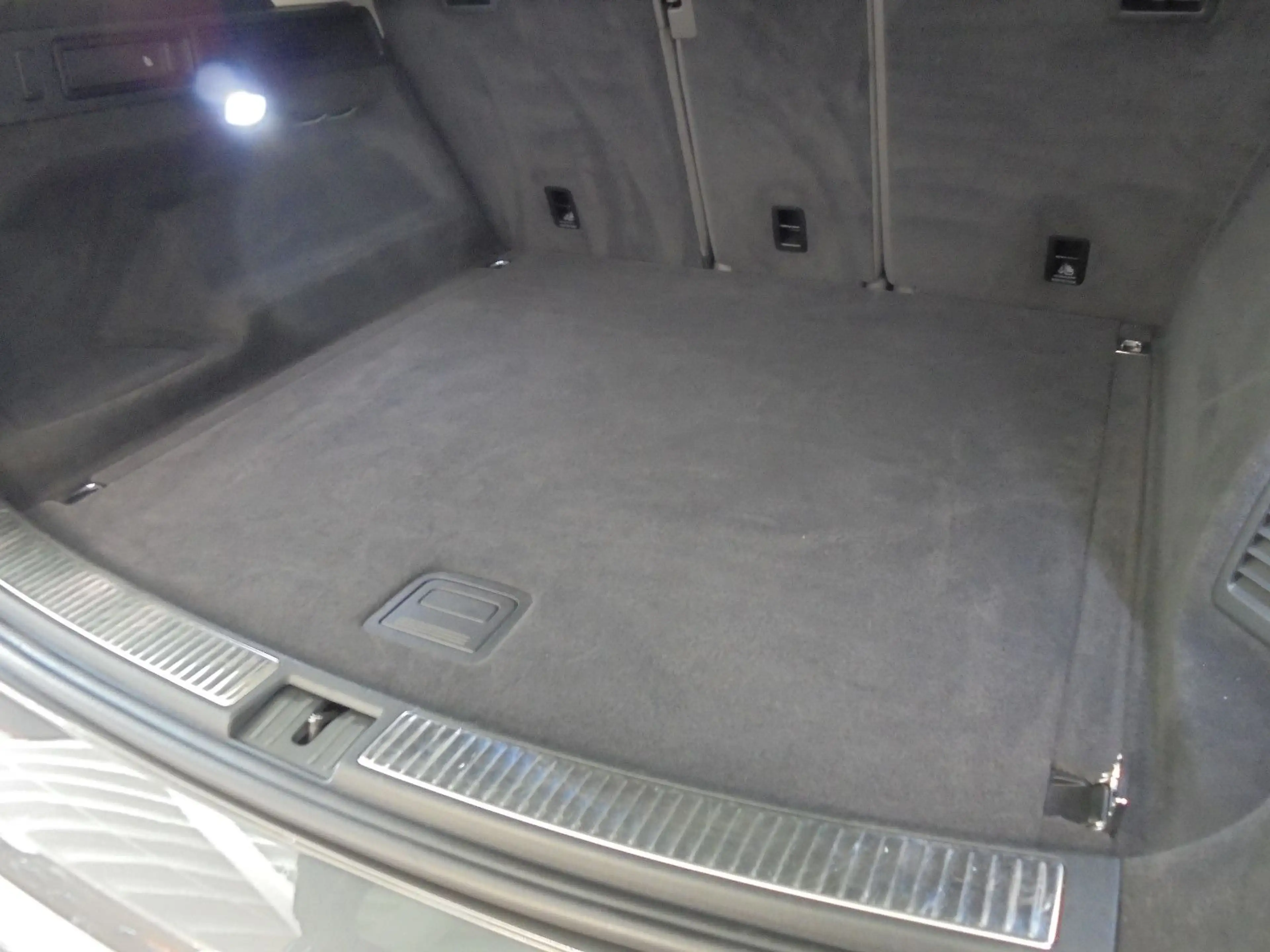 Volkswagen Touareg Atmosp/AHK/Standh/Memory/HeadUp/Leder/1H — photo 15