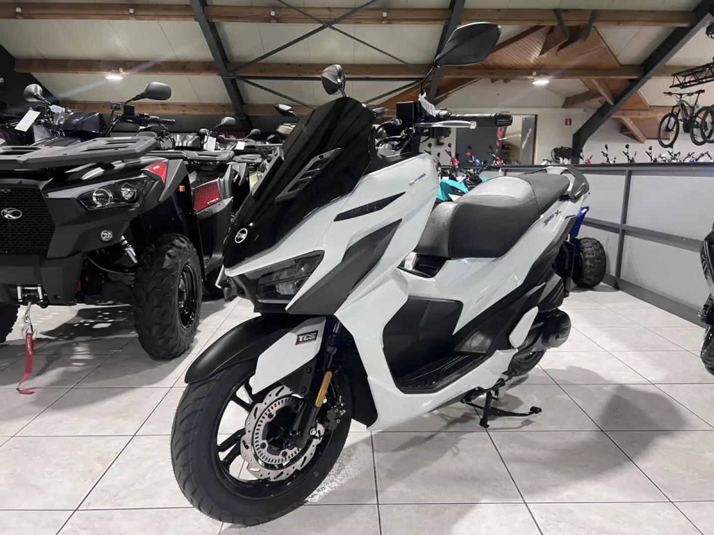 SYM Jet X 125 Blanco - 2