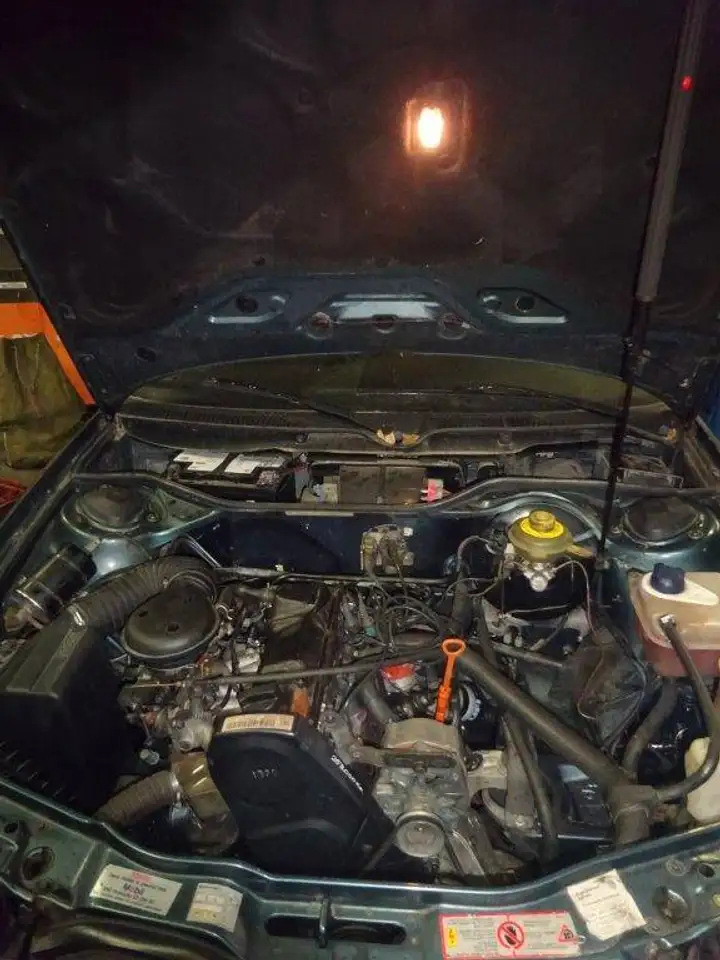 Audi 100 2,0, foto 8