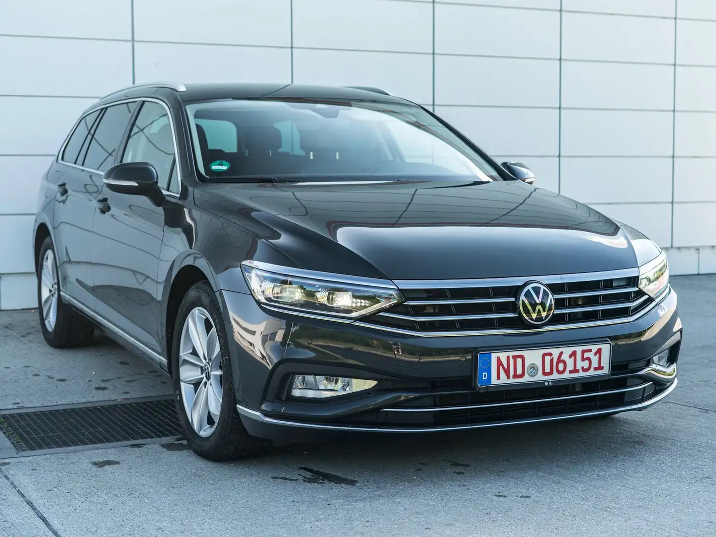 Volkswagen Passat Variant Elegance I Belüftung I Matrix LED INappa I ACC Grijs - 2