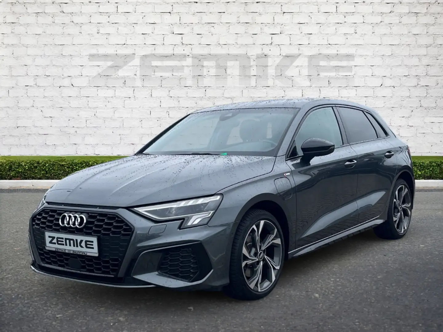 Audi A3 Sportback 40 TFSI e S line ACC SHZ KAMERA NAVI Grau - 1