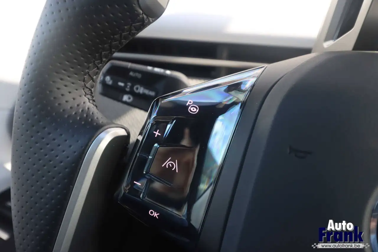 BMW iX3 50 / 4X4 / M-SPORT / TREKHK / 3D HUD / 360CAM / MEMORY, миниатюра 30