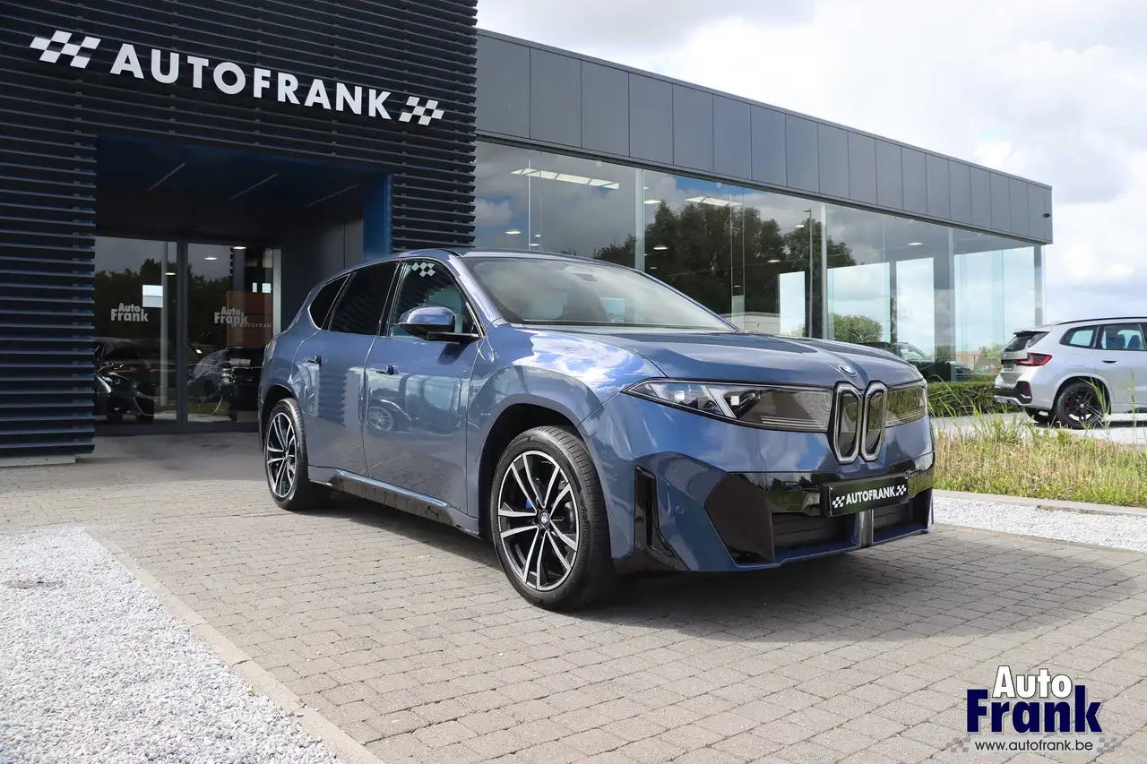 BMW iX3 50 / 4X4 / M-SPORT / TREKHK / 3D HUD / 360CAM / MEMORY