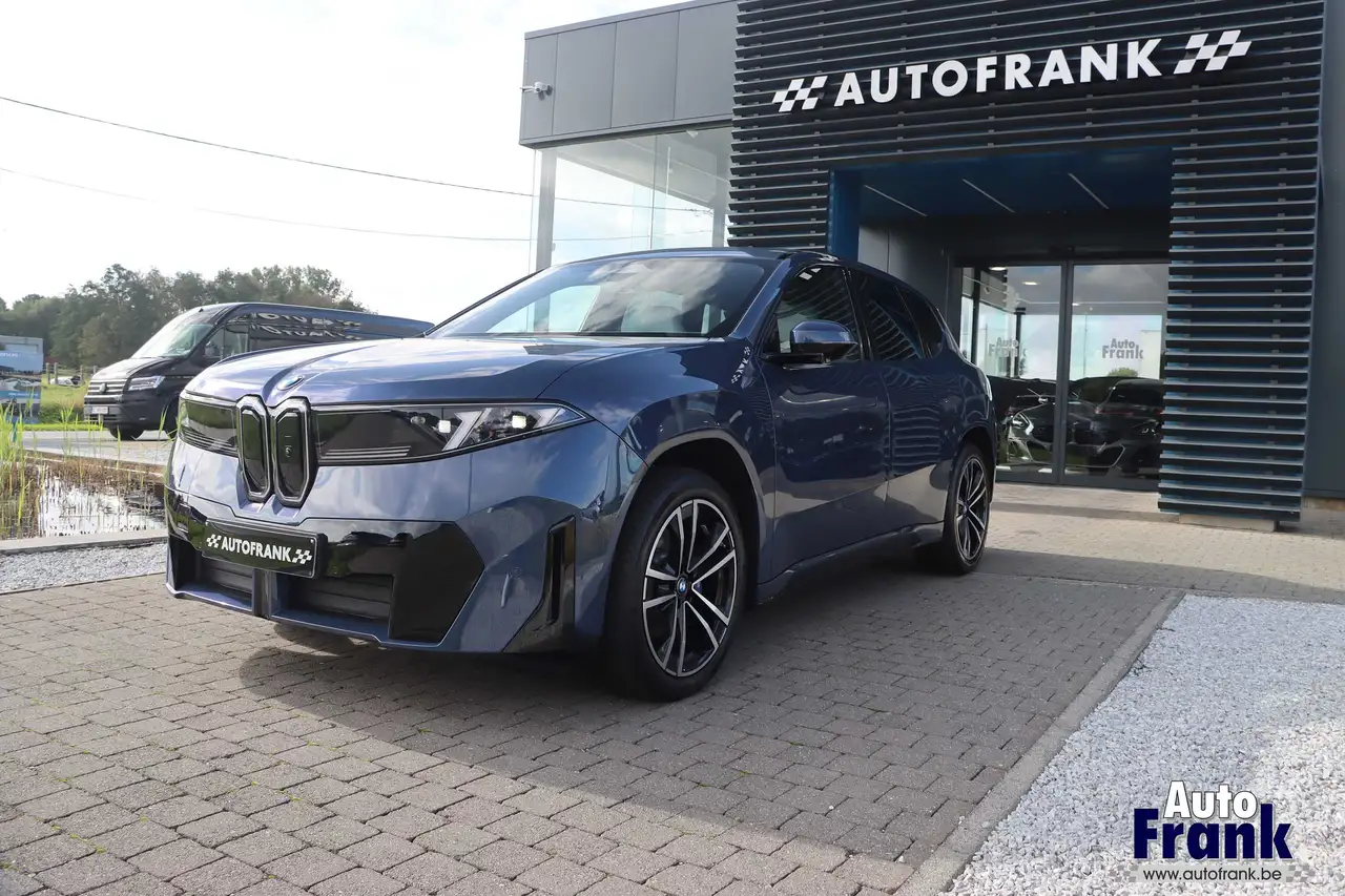 BMW iX3 50 / 4X4 / M-SPORT / TREKHK / 3D HUD / 360CAM / MEMORY, миниатюра 3