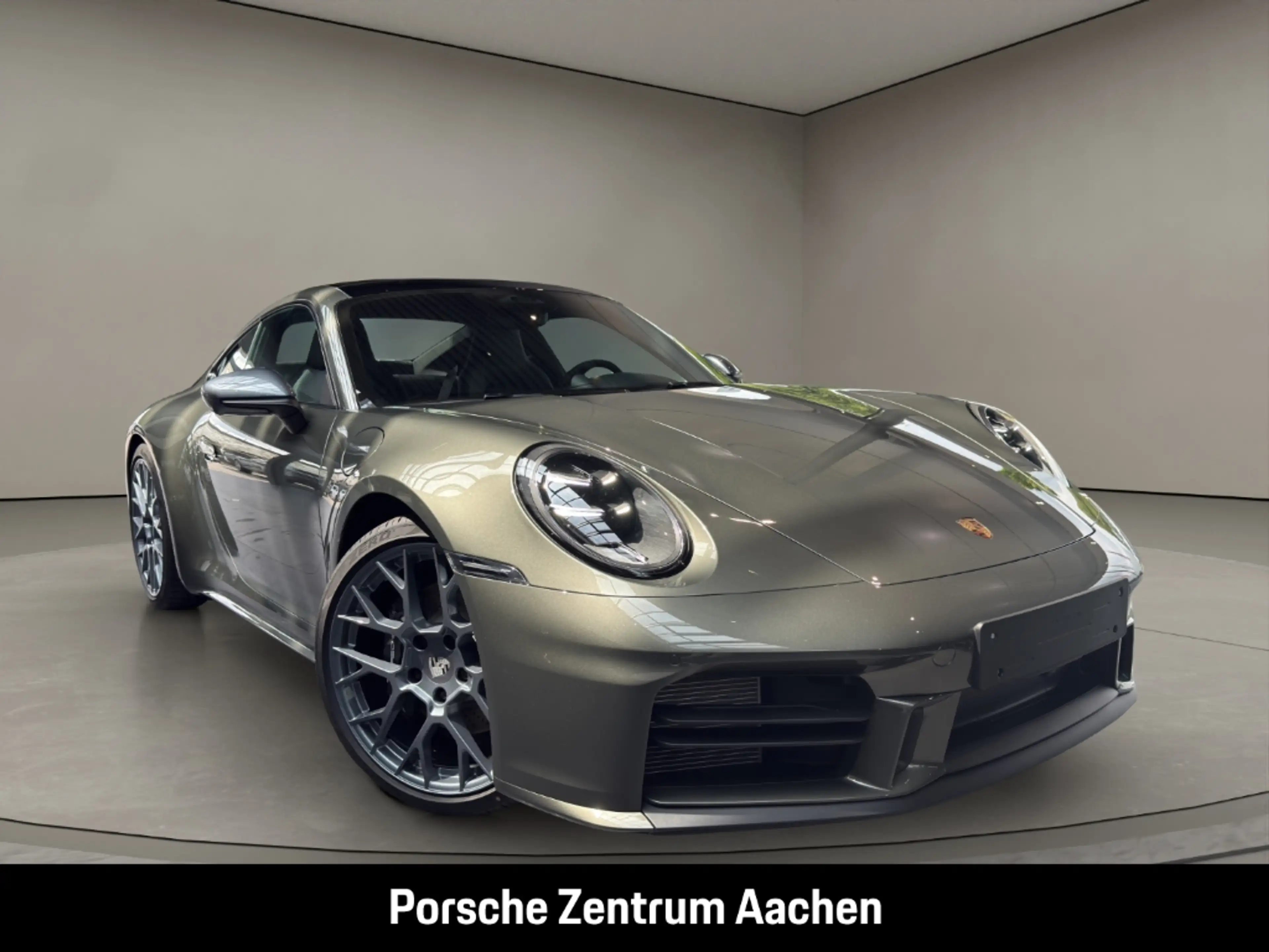 Porsche 992 -2 (911) Carrera T — photo 8