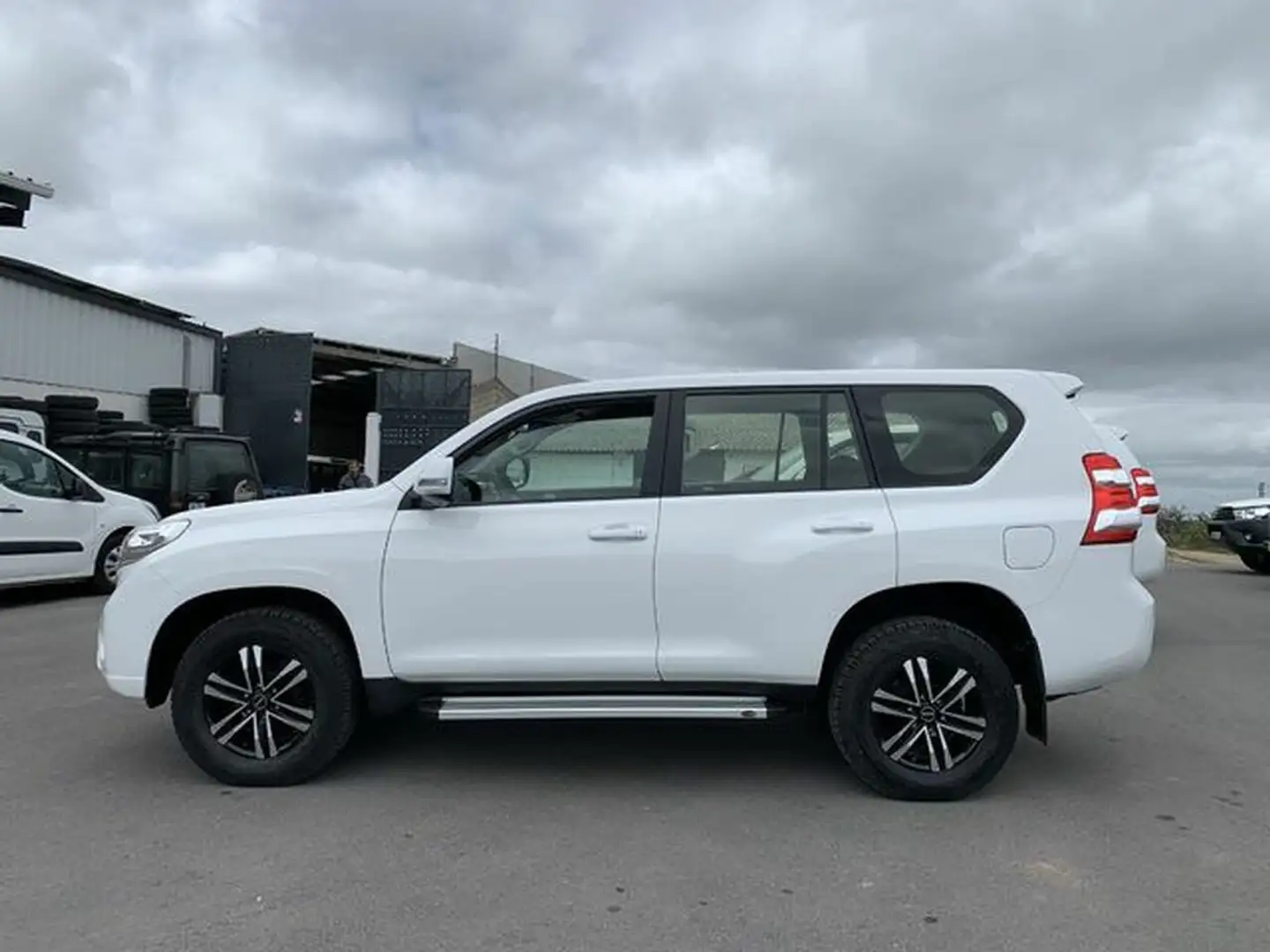 Toyota Land Cruiser D-4D VX Blanco - 2