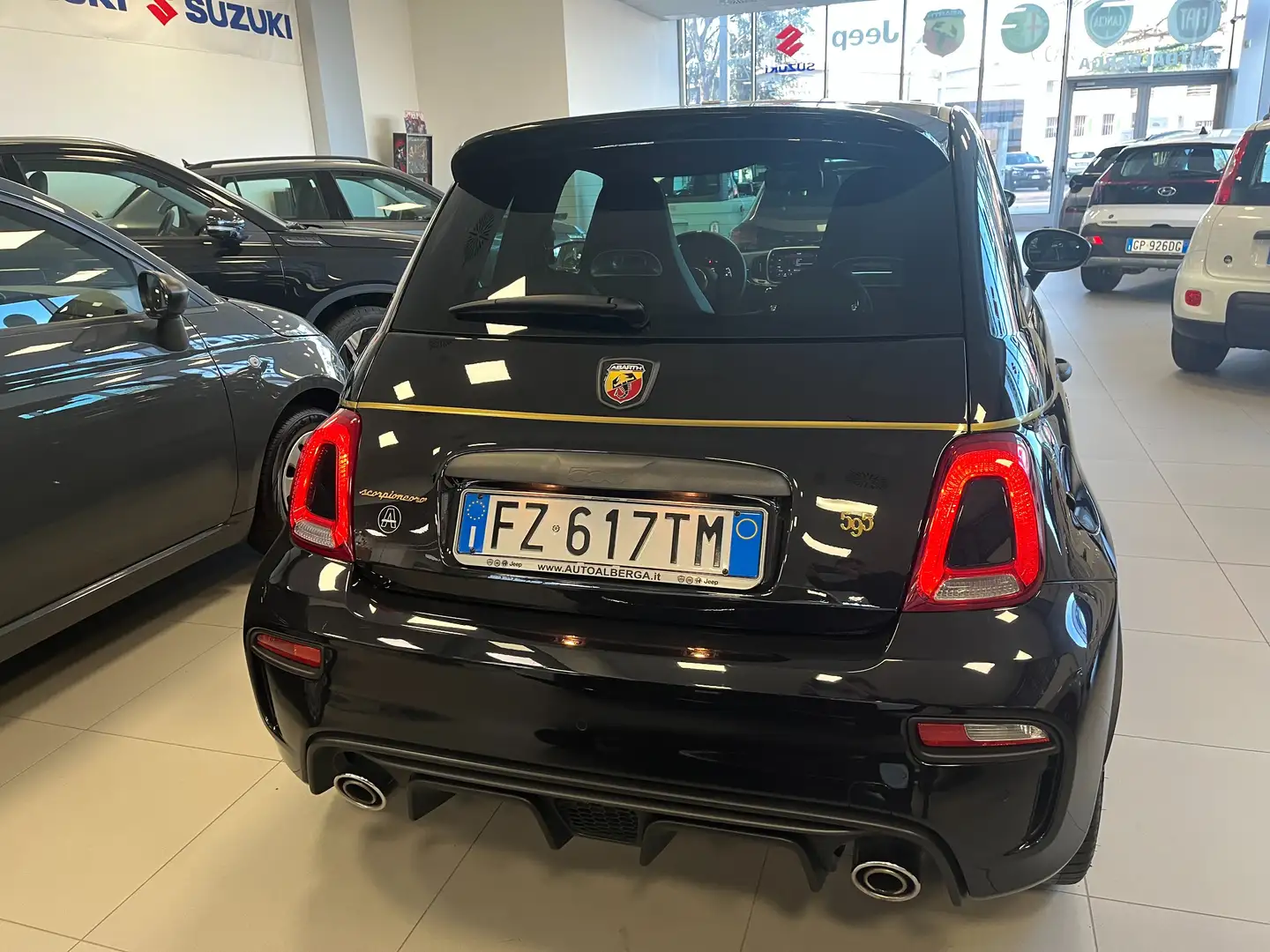 Abarth 595 595 1.4 t-jet Scorpioneoro 165cv Noir - 2