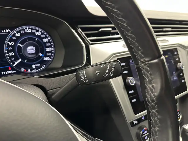 Volkswagen Passat view 22
