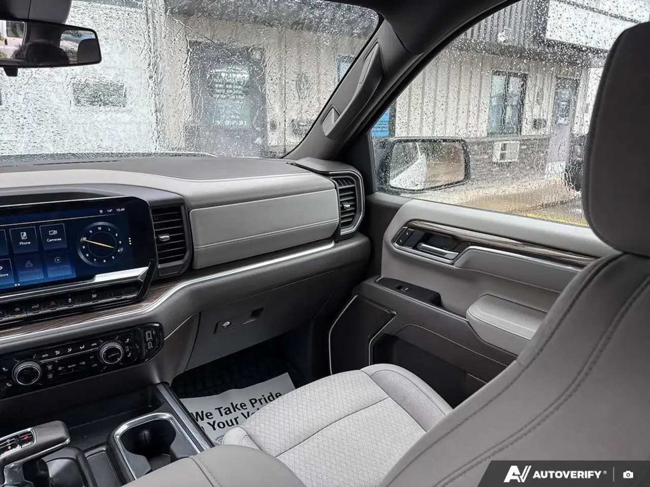 Chevrolet Silverado 1500 снимка Chevrolet Silverado 1500