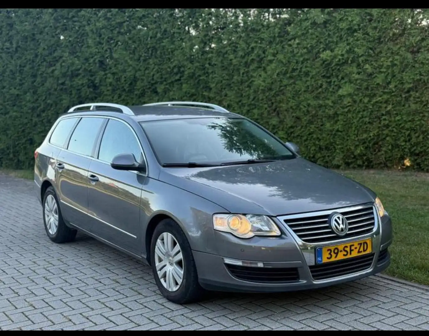 Volkswagen Passat 2.0 TFSI Highline Apk Nieuw! Grijs - 1