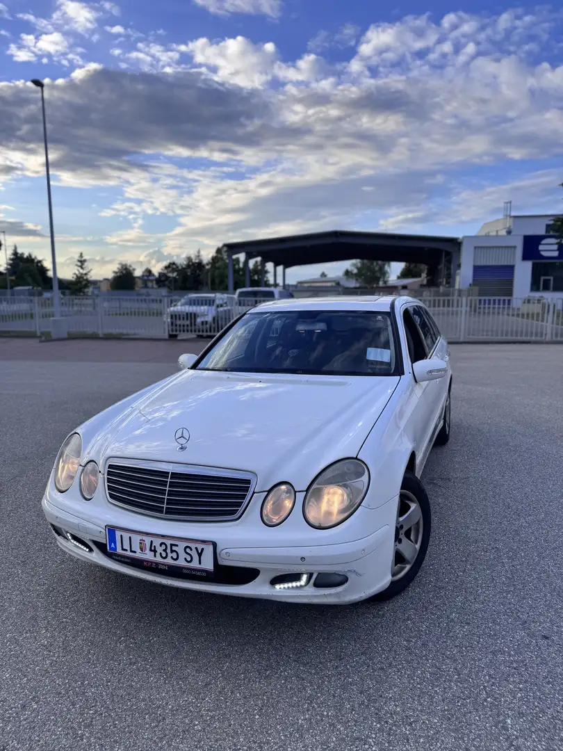 Mercedes-Benz E 220 Classic - 1