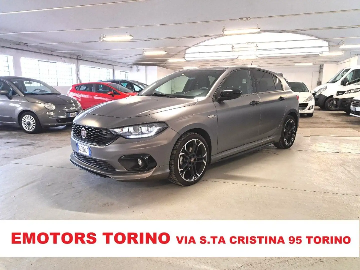 Fiat Tipo 1.4 5 porte Sport Design **10121 KM** Gris - 1