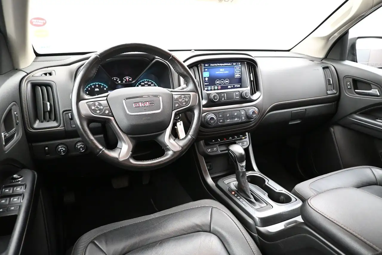 GMC Canyon снимка GMC Canyon