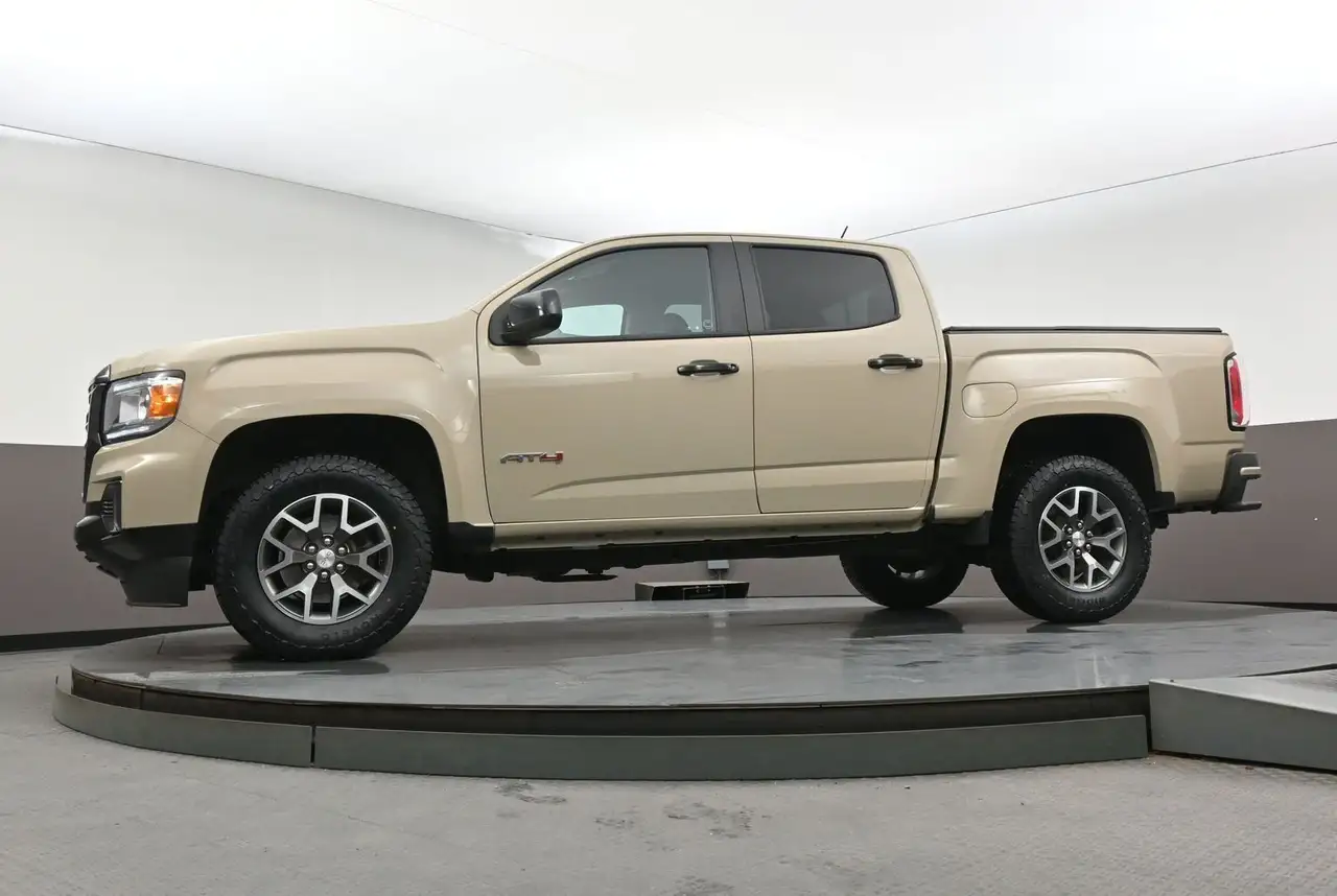 GMC Canyon снимка GMC Canyon