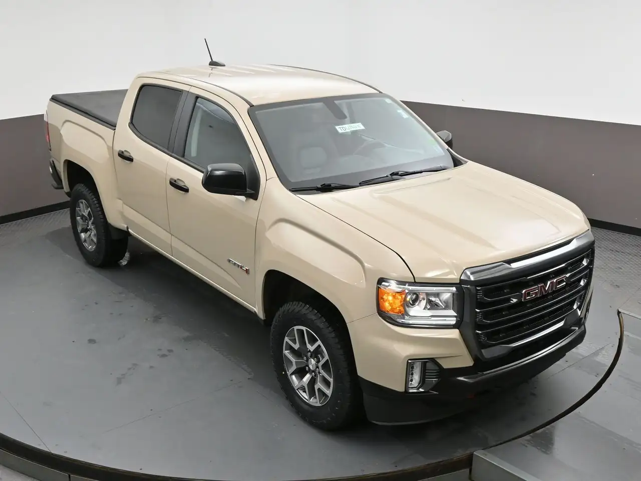 GMC Canyon снимка GMC Canyon