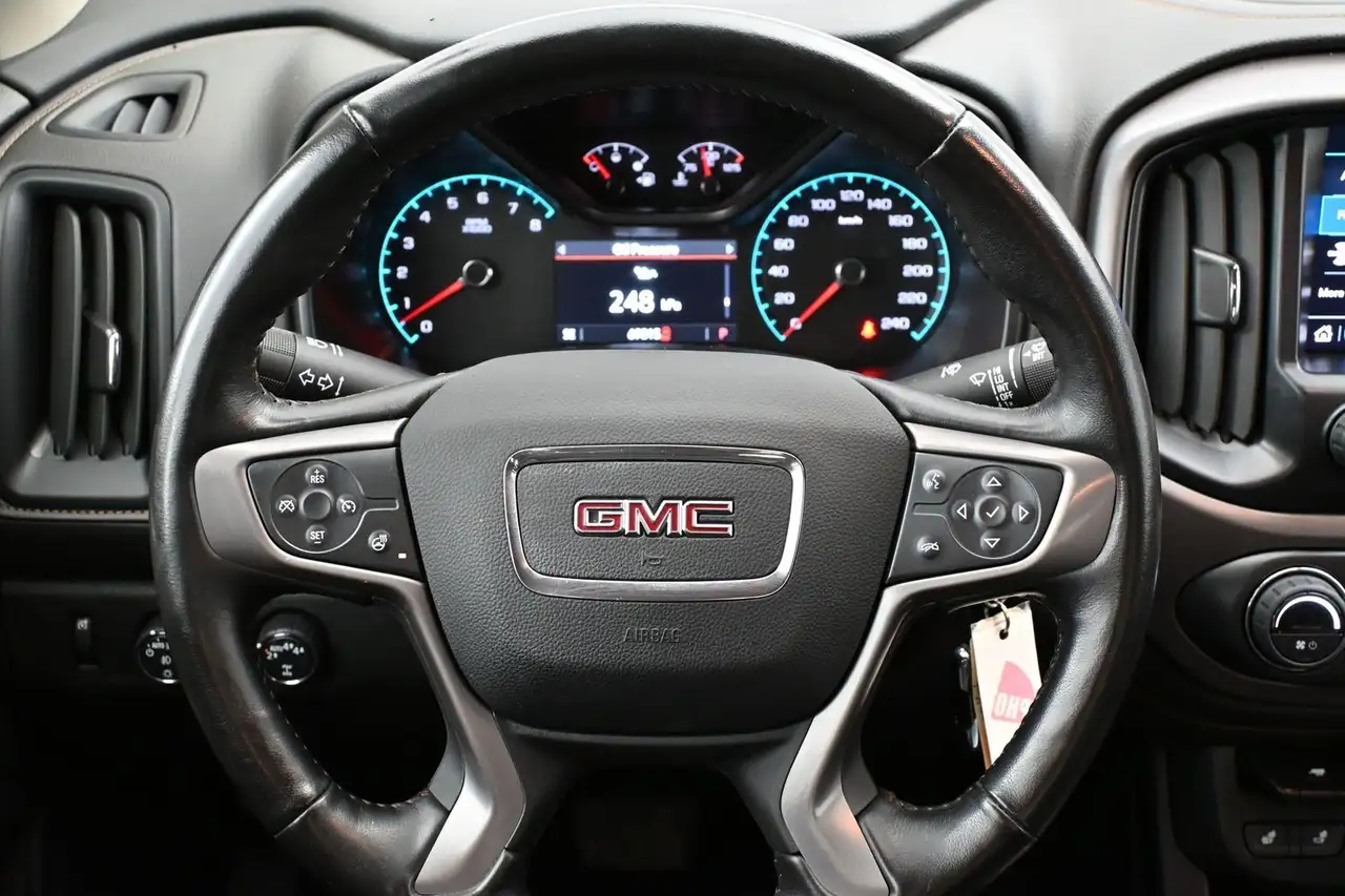 GMC Canyon снимка GMC Canyon