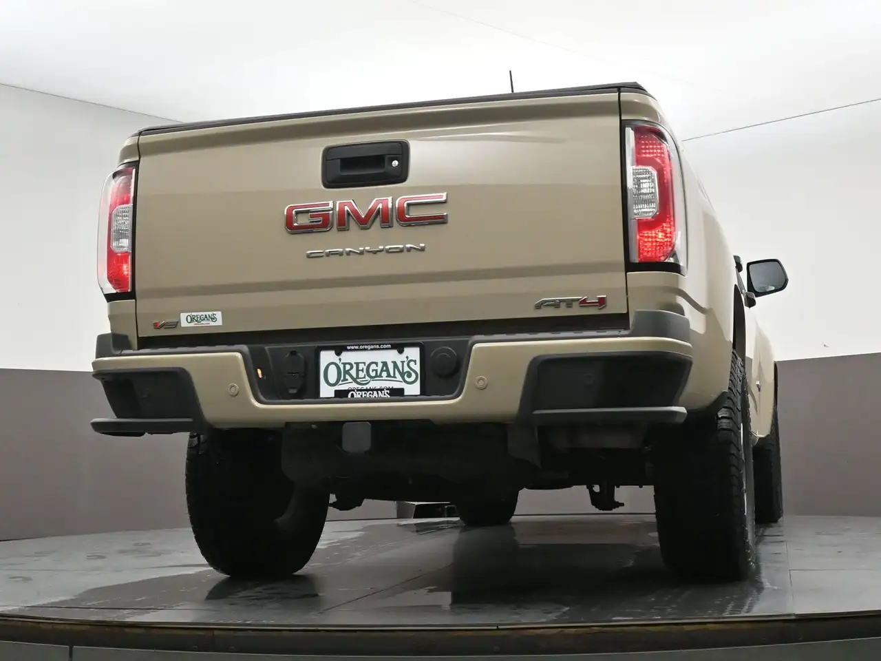 GMC Canyon снимка GMC Canyon