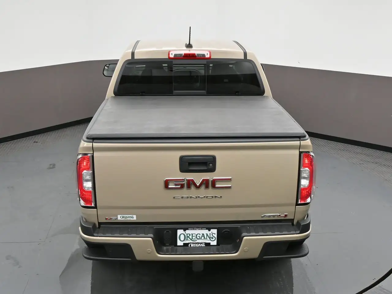 GMC Canyon снимка GMC Canyon