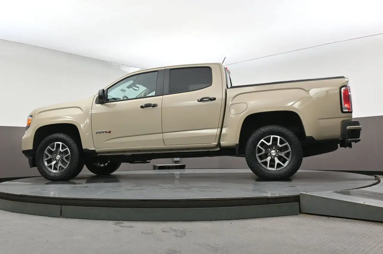 GMC Canyon снимка GMC Canyon