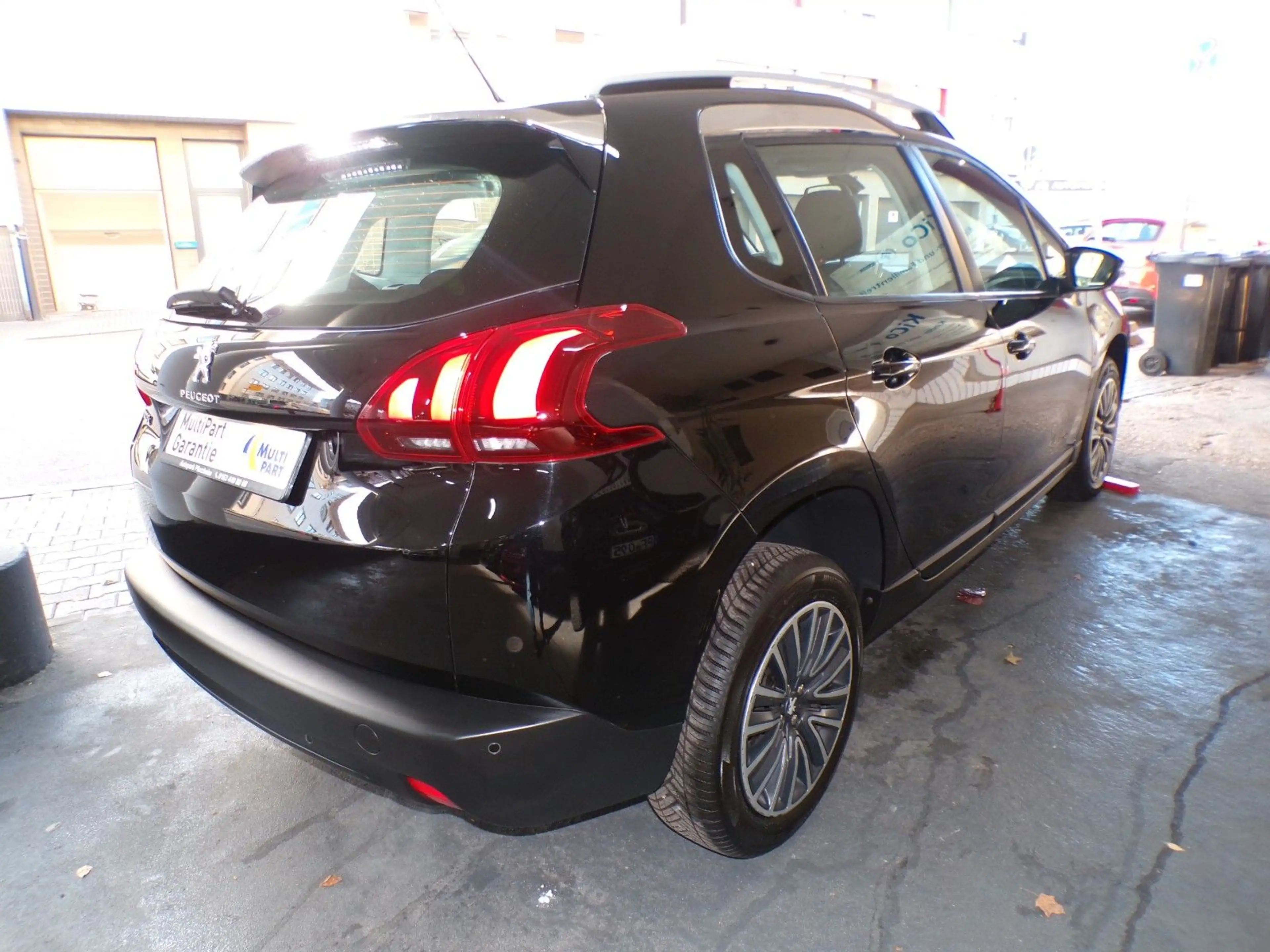Peugeot 2008 Active PureTech /1HAND/Z.R.Wechsel/Garantie — photo 4
