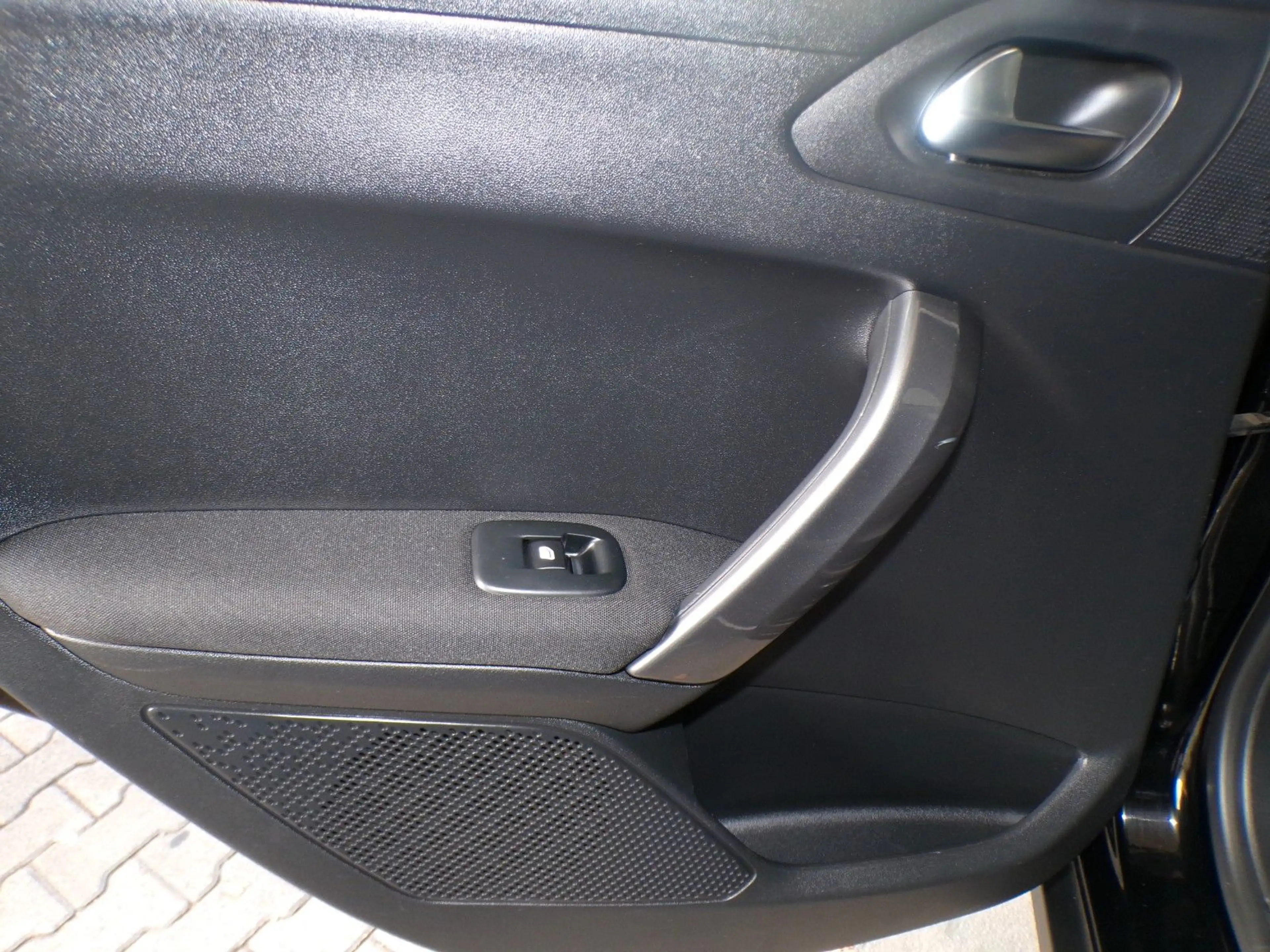 Peugeot 2008 Active PureTech /1HAND/Z.R.Wechsel/Garantie — photo 16