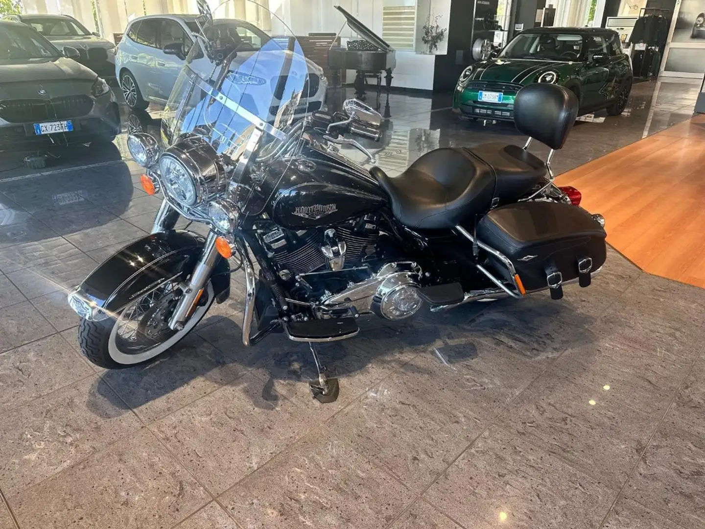 Harley-Davidson FLHR Road King FLHRC Nero - 2