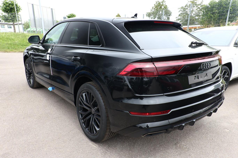 Audi Q8 S line 2xS AssistenzP+ 22Z Laser HUD AHK Klim4 ... — photo 4