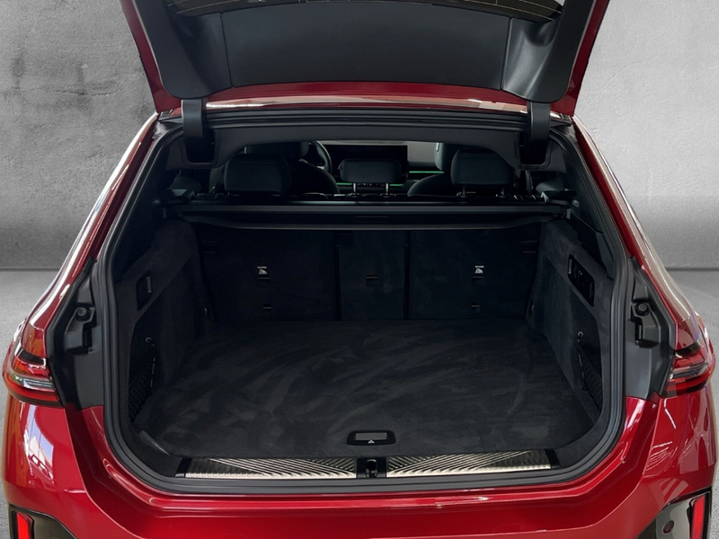 BMW 540 M Sport d xDrive Touring Park-Assistent — photo 15