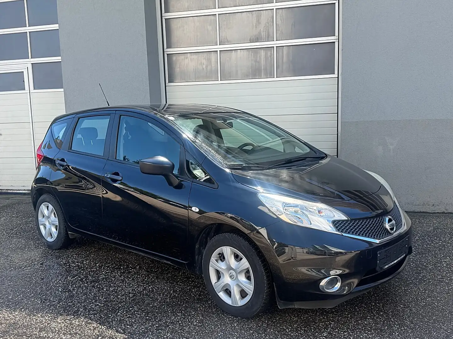 Nissan Note 1,2 Pop&Polar Schwarz - 1