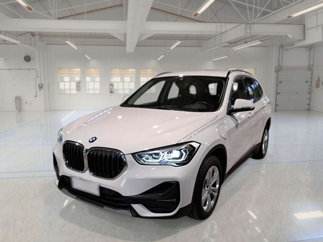 BMW X1 XDRIVE 25E BUSINESS ADVANTAGE AUTOMATICO SUV