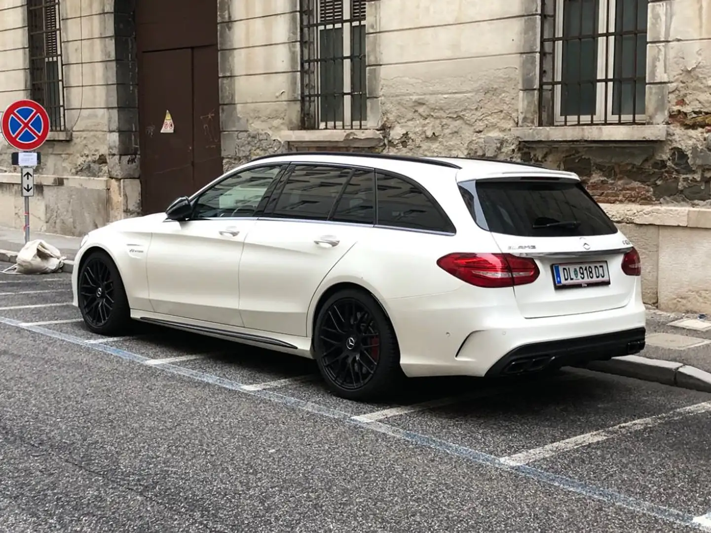 Mercedes-Benz C 63 AMG C 63 AMG S T Aut. AMG Weiß - 2