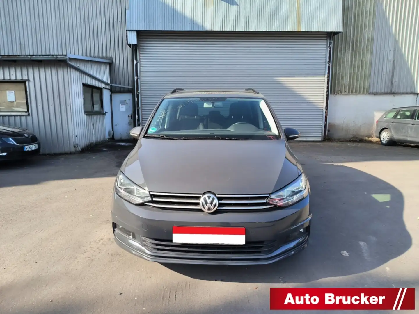 Volkswagen Touran Comfortline  2.0 TDI+Alufelgen+Parksensoren+Klimaa Grey - 2