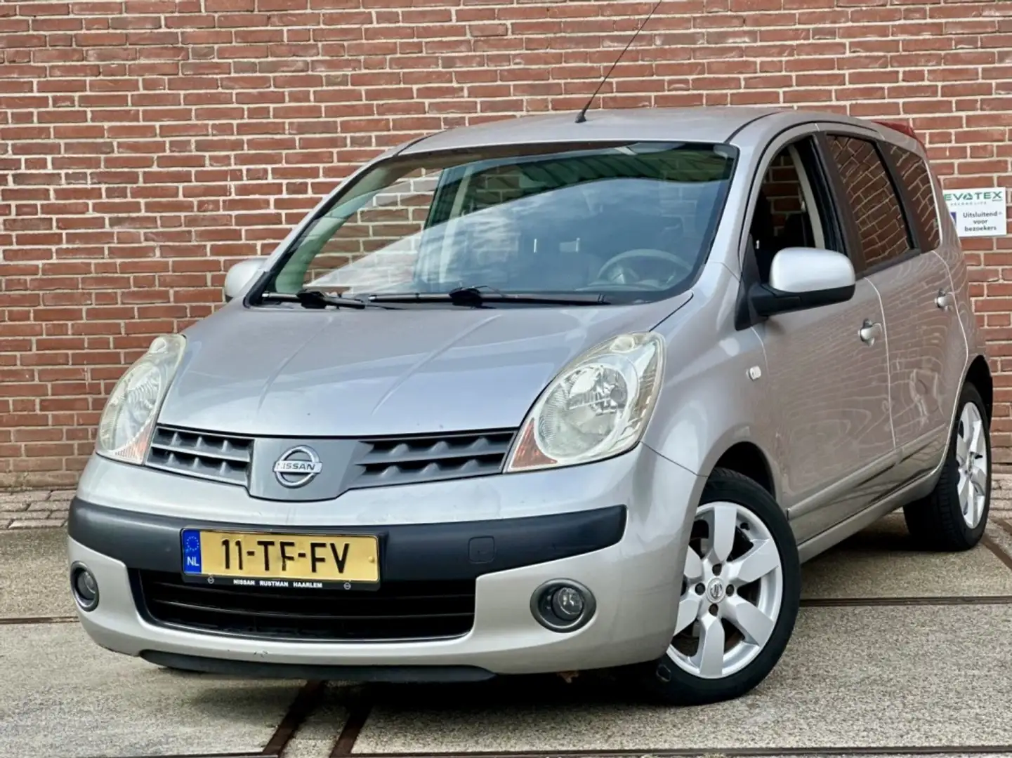 Nissan Note 1.4 First Note |AIRCO |NIEUWE APK |NAP | Grijs - 1