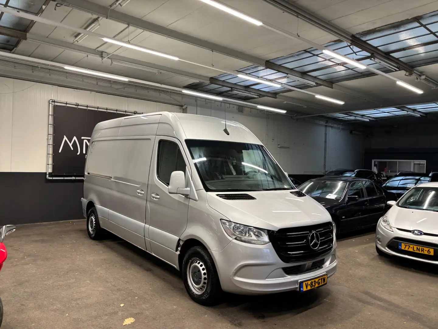 Mercedes-Benz Sprinter 314 2.2 CDI L2H2 Functional Grijs - 2