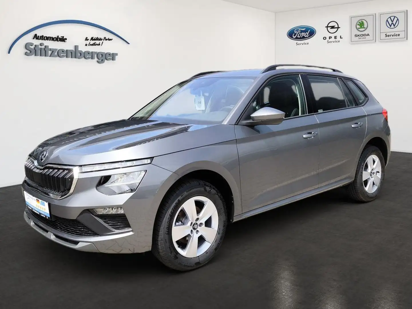 Skoda Kamiq Selection 1.0 TSI Tempomat*RFK*AHK*SHZ*LED Gris - 1