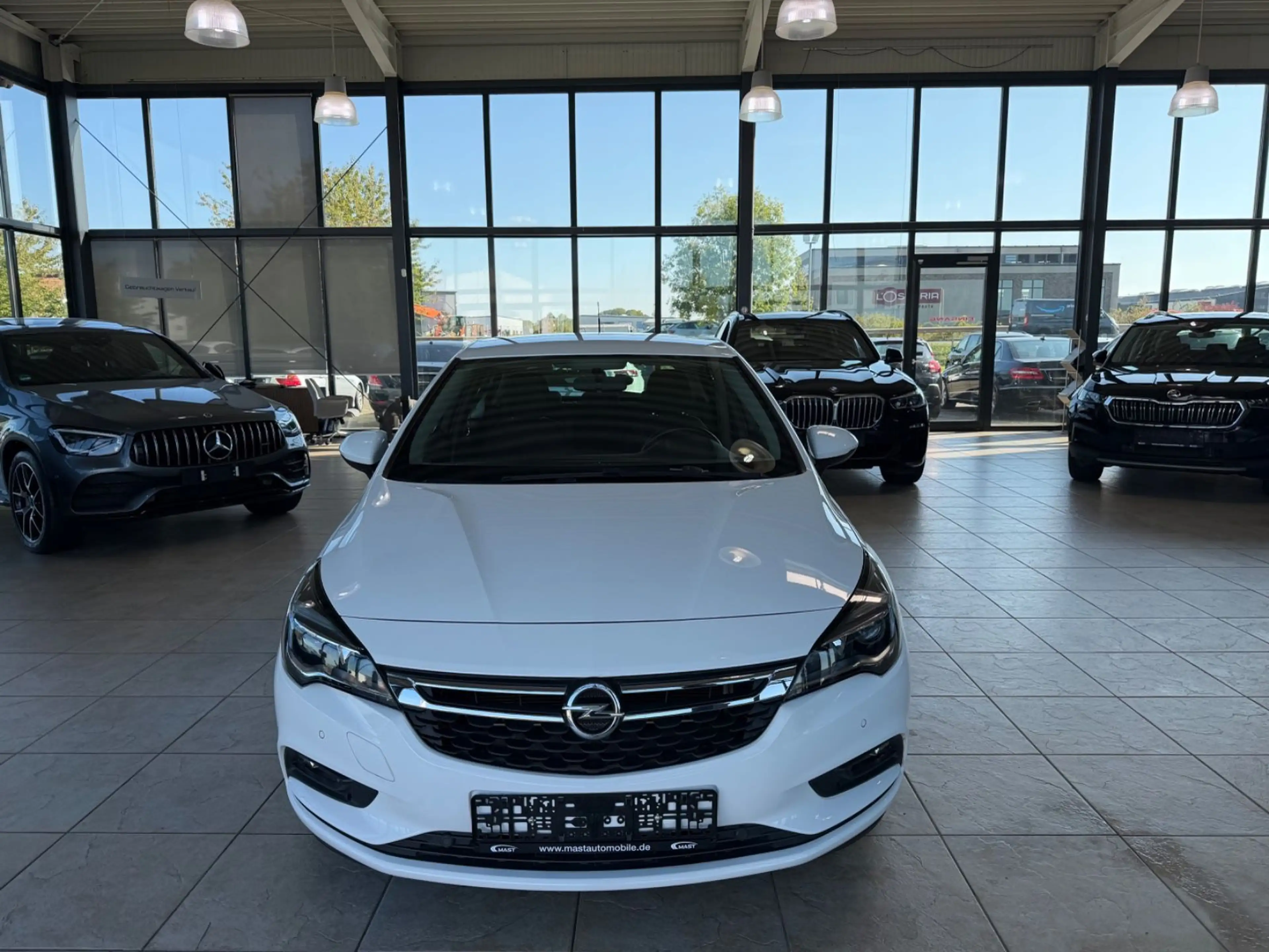 Opel Astra K Lim. 5-trg. Edition Start/Stop/Automatik — photo 2